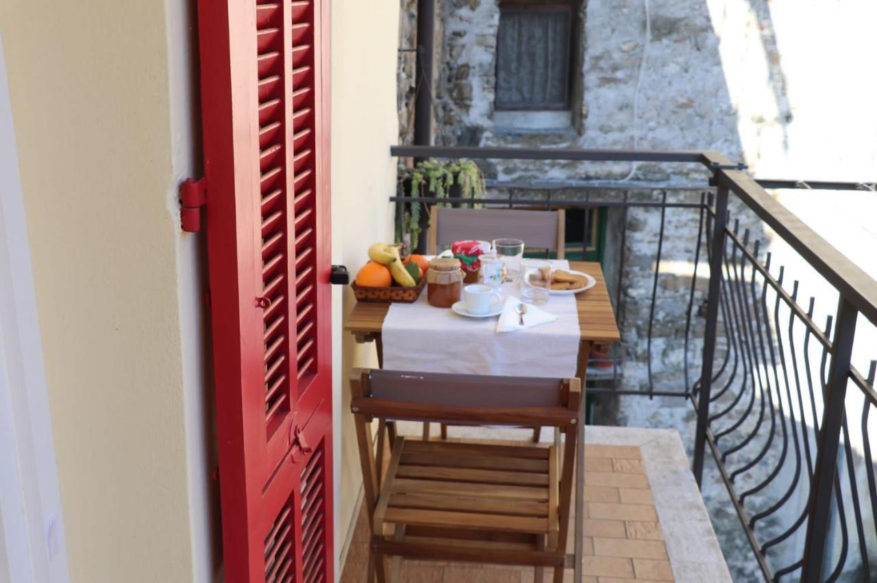 Appartamento Ca' Baci' Pigna Exterior photo